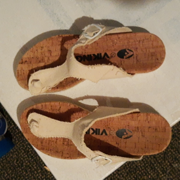 Viking Thong Sandals - Picture 1 of 4